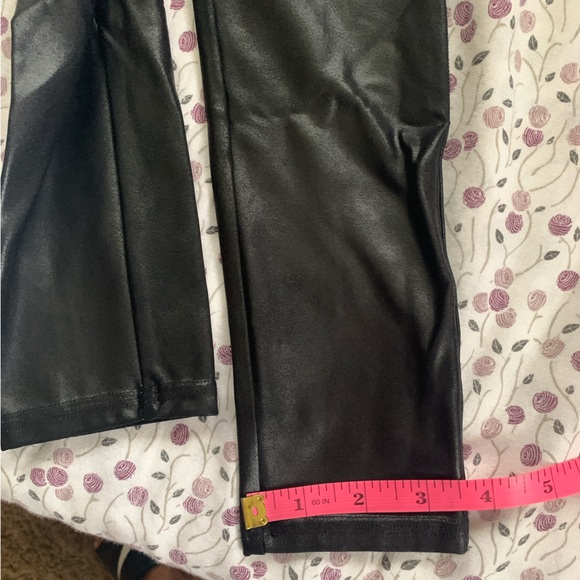 SPANX faux leather leggings in black size small - Picture 5 of 9